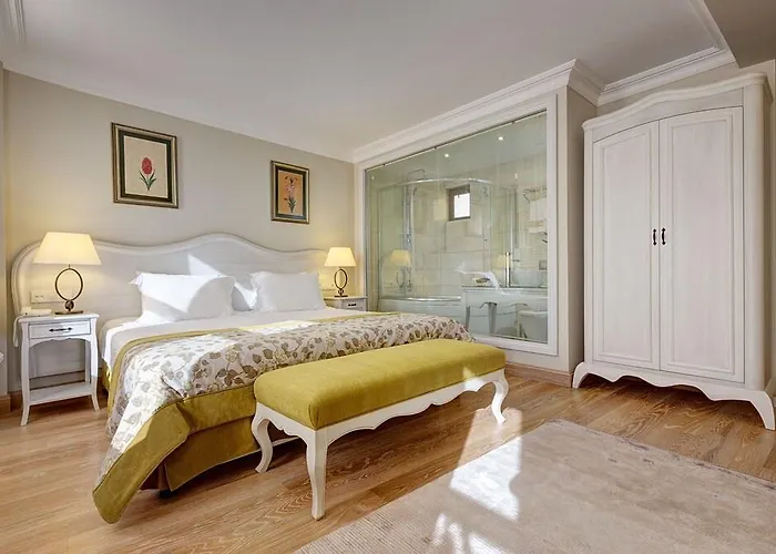 Arena - Special Class Hotel