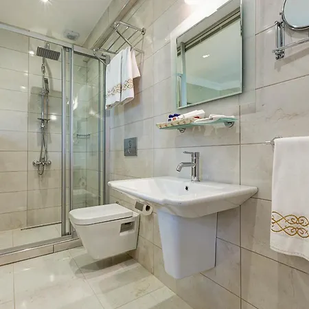 Arena - Special Class Hotel