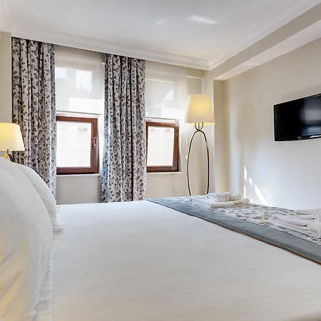 Arena - Special Class Hotel