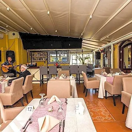 Arena - Special Class Hotell